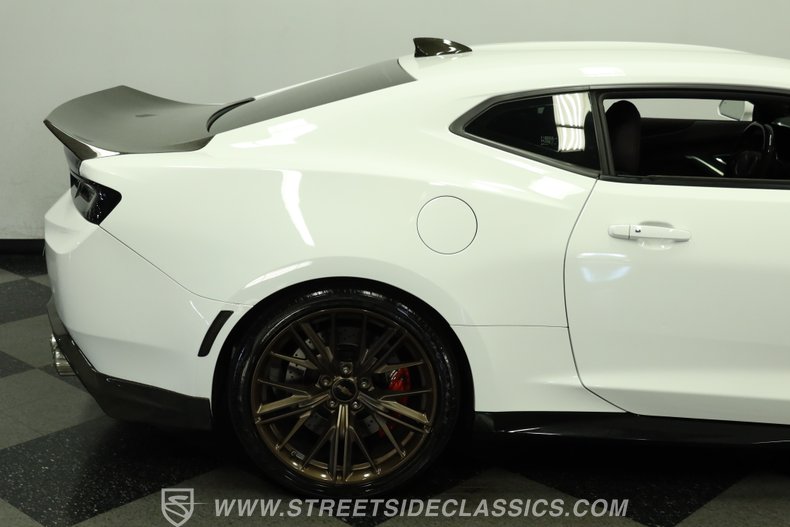 2018 Chevrolet Camaro 28