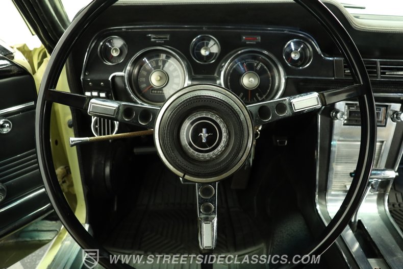 1967 Ford Mustang 36