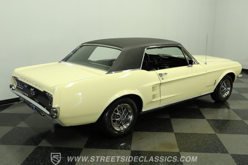 1967 Ford Mustang 12