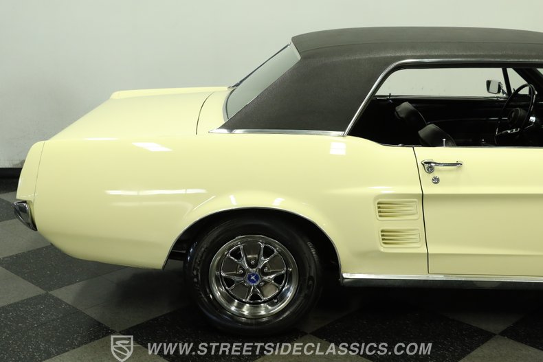 1967 Ford Mustang 28