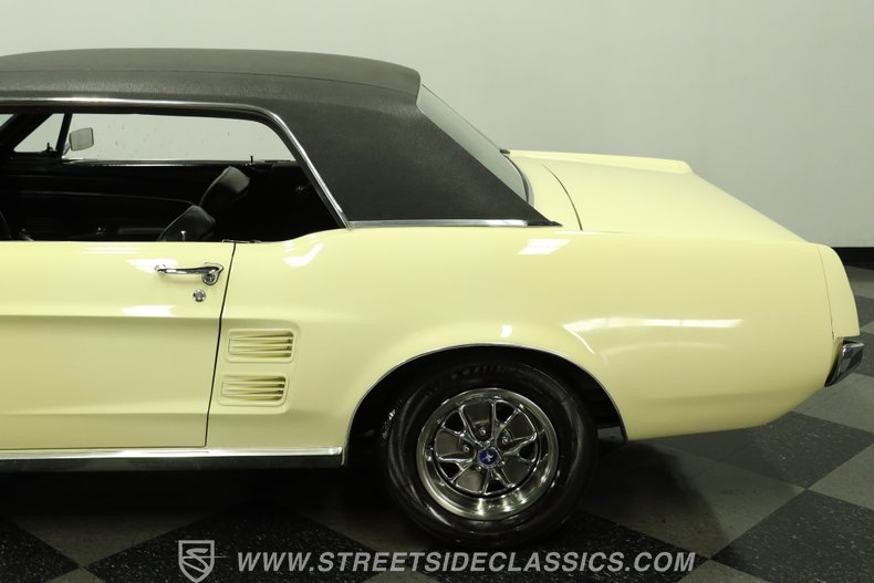 1967 Ford Mustang 24