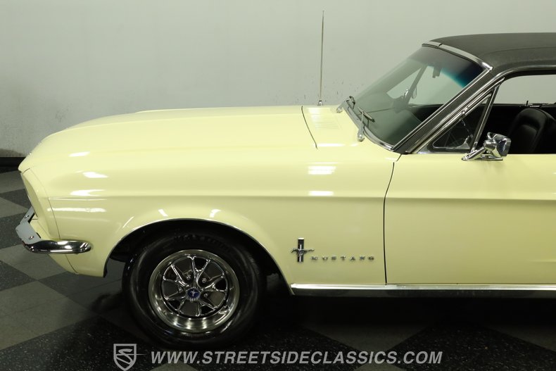 1967 Ford Mustang 23