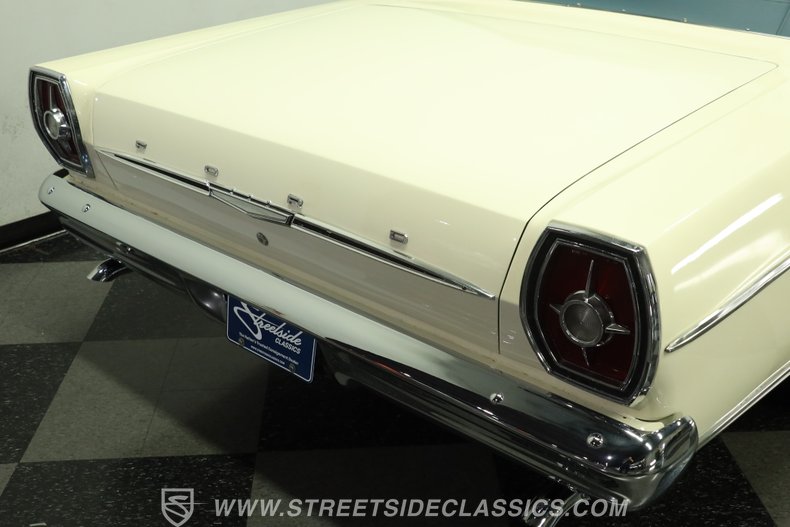1965 Ford Galaxie 25