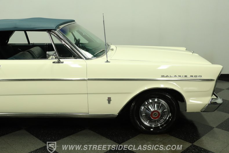 1965 Ford Galaxie 29