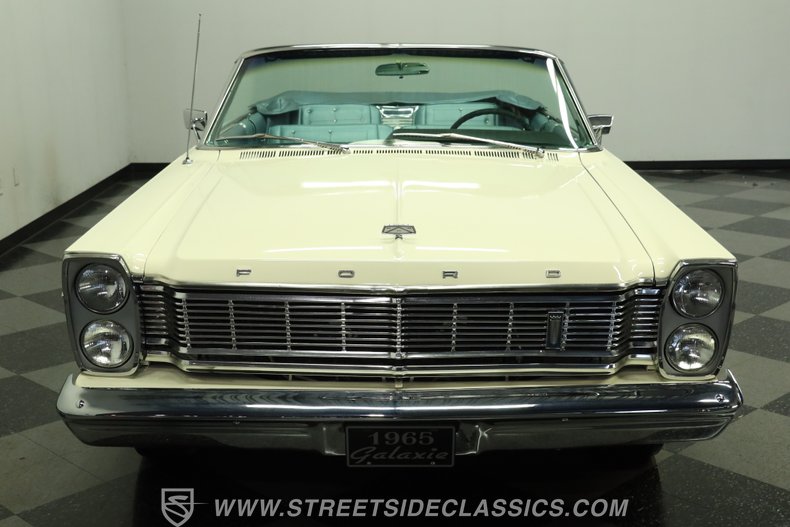 1965 Ford Galaxie 16