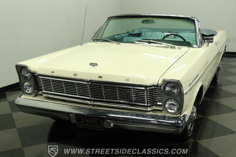 1965 Ford Galaxie 17