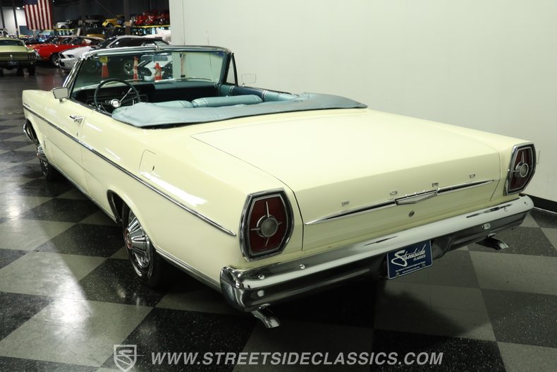 1965 Ford Galaxie 8