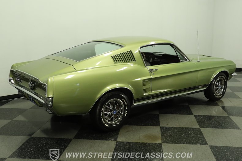 1967 Ford Mustang 12