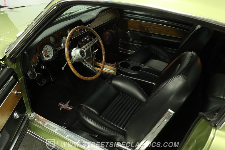 1967 Ford Mustang 4