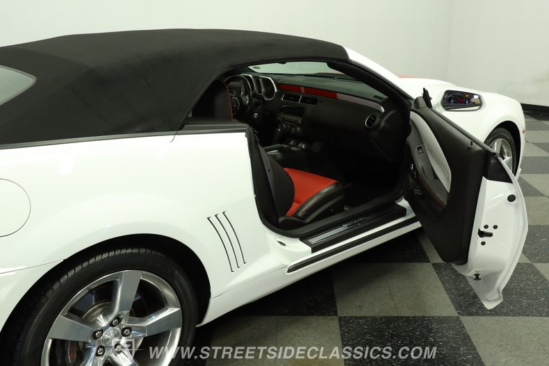 2011 Chevrolet Camaro 51