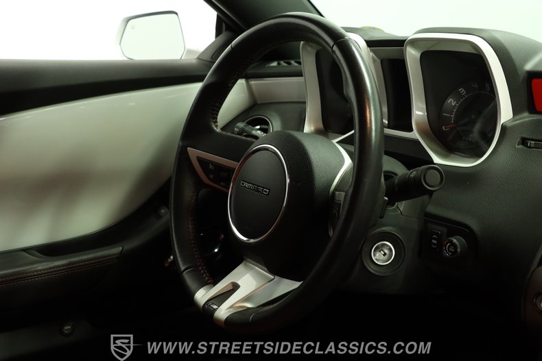 2011 Chevrolet Camaro 48