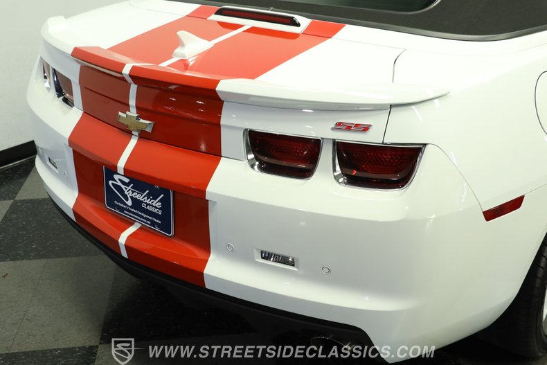 2011 Chevrolet Camaro 25