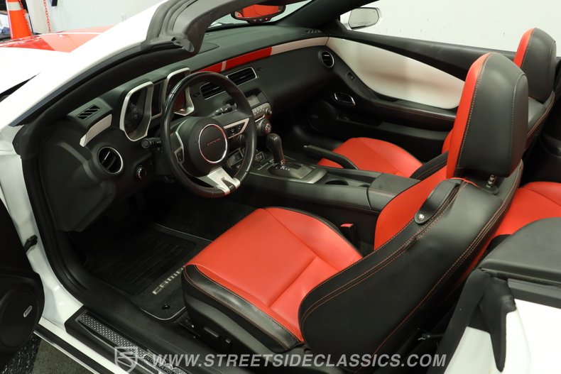 2011 Chevrolet Camaro 4