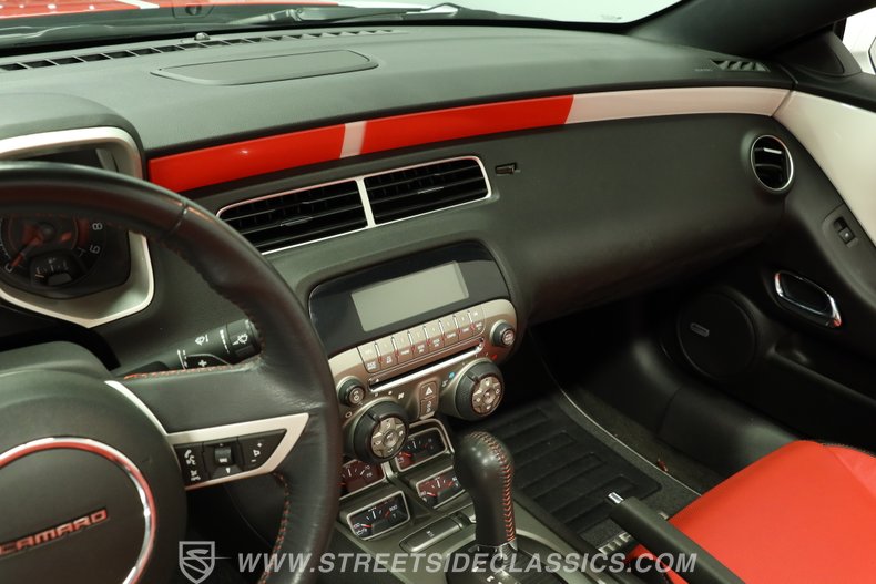 2011 Chevrolet Camaro 41