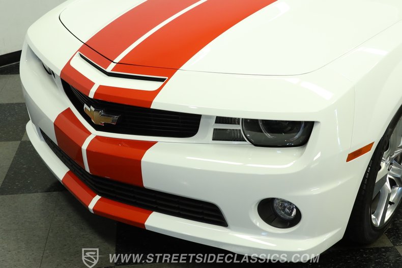 2011 Chevrolet Camaro 19