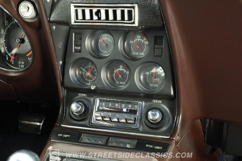 1968 Chevrolet Corvette 39