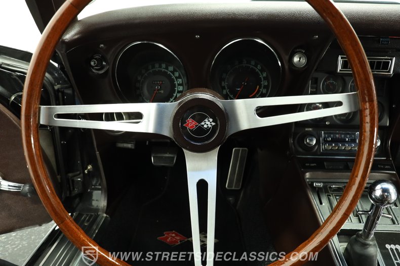 1968 Chevrolet Corvette 36