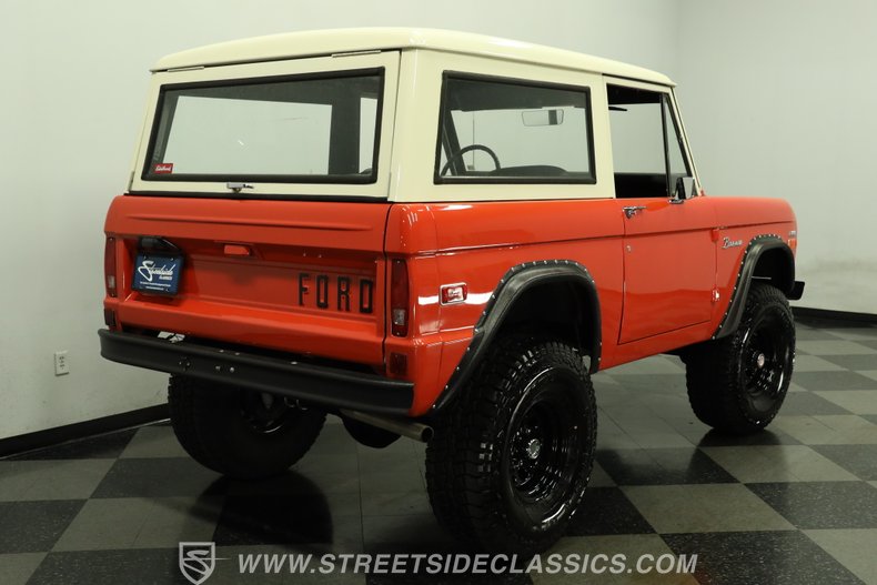 1971 Ford Bronco 11