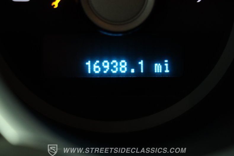 2012 Ford Mustang 38