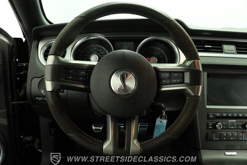2012 Ford Mustang 36