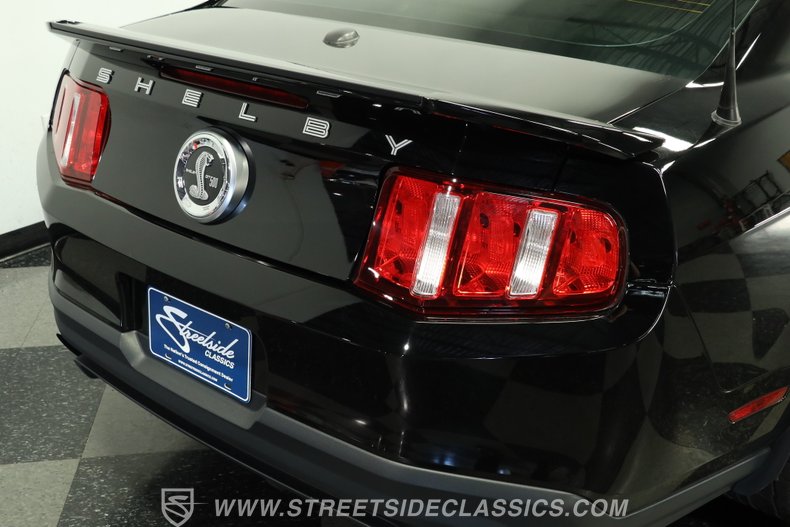 2012 Ford Mustang 25