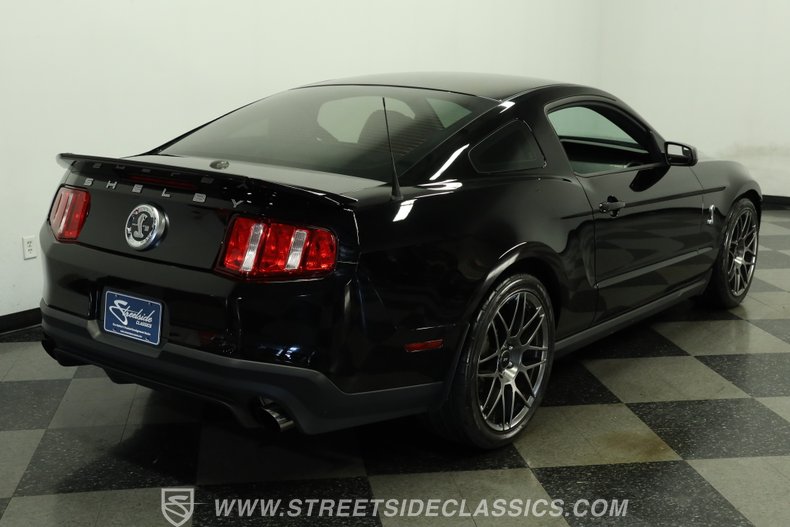 2012 Ford Mustang 11