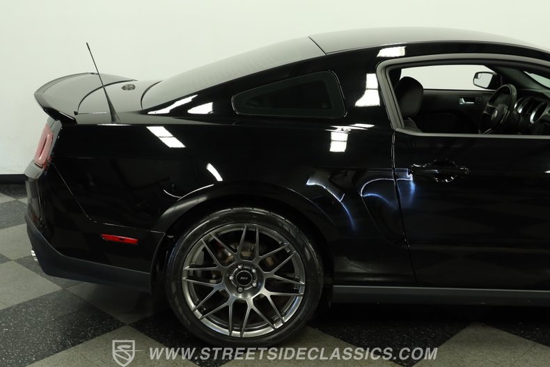 2012 Ford Mustang 28