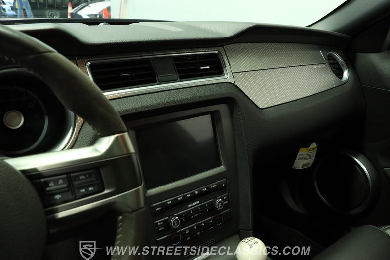 2012 Ford Mustang 41