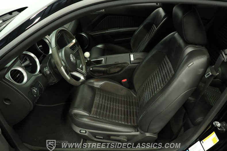 2012 Ford Mustang 35
