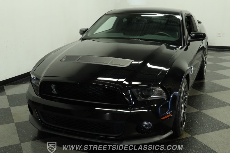 2012 Ford Mustang 17