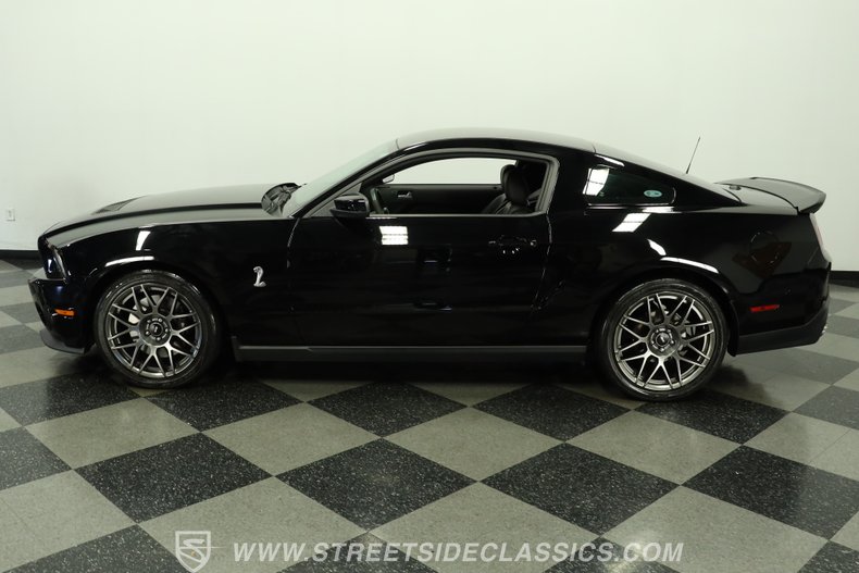 2012 Ford Mustang 2