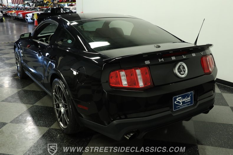 2012 Ford Mustang 8