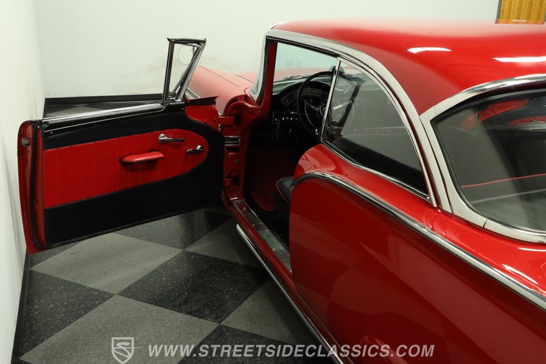 1957 Ford Fairlane 33