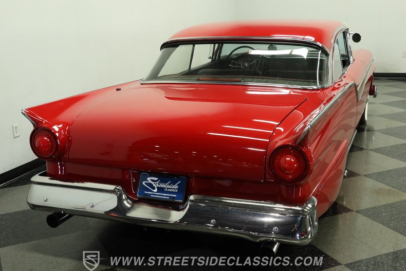 1957 Ford Fairlane 10