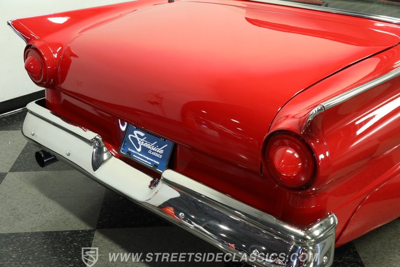 1957 Ford Fairlane 25