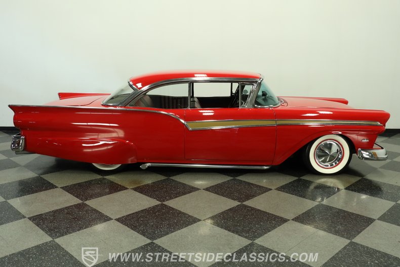 1957 Ford Fairlane 13