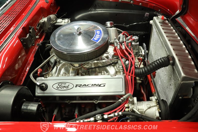 1957 Ford Fairlane 32