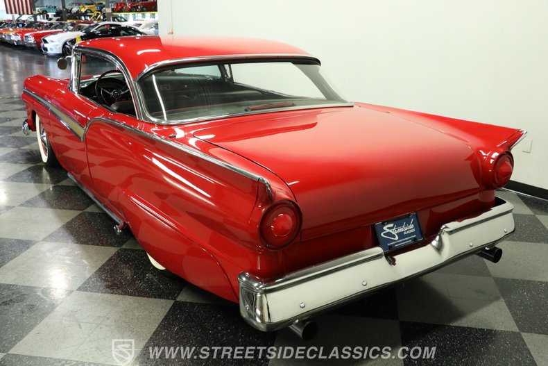 1957 Ford Fairlane 8