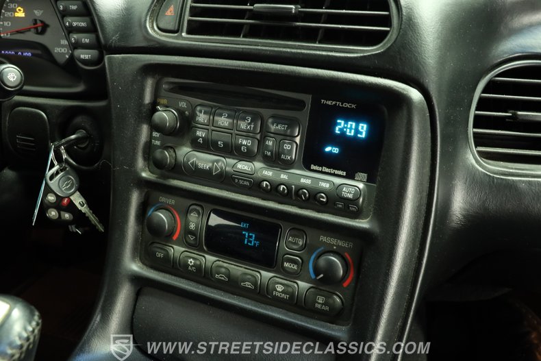 2002 Chevrolet Corvette 39