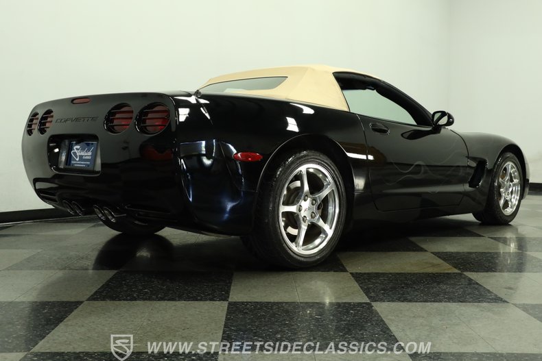 2002 Chevrolet Corvette 26