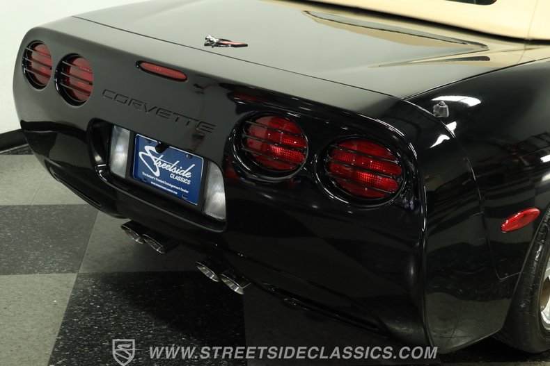 2002 Chevrolet Corvette 25