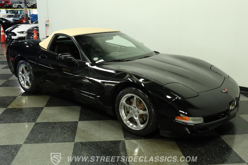 2002 Chevrolet Corvette 14