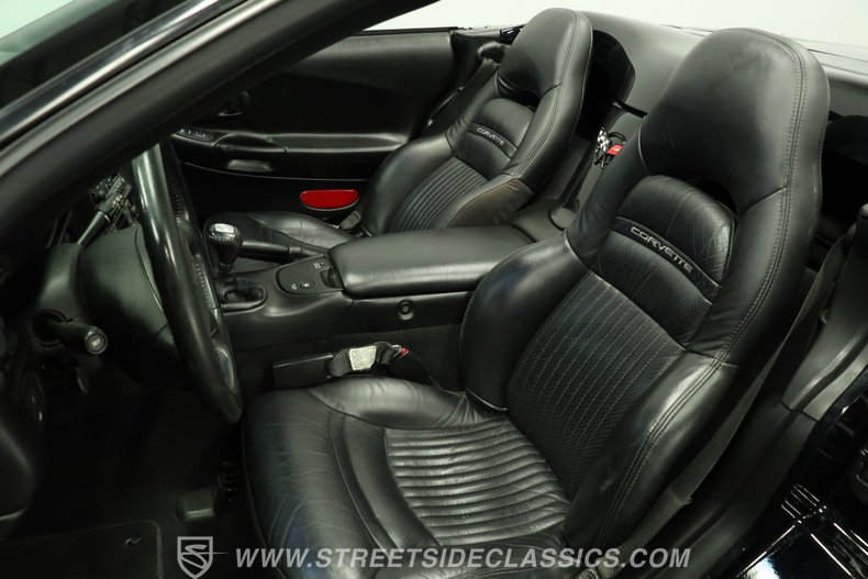 2002 Chevrolet Corvette 42