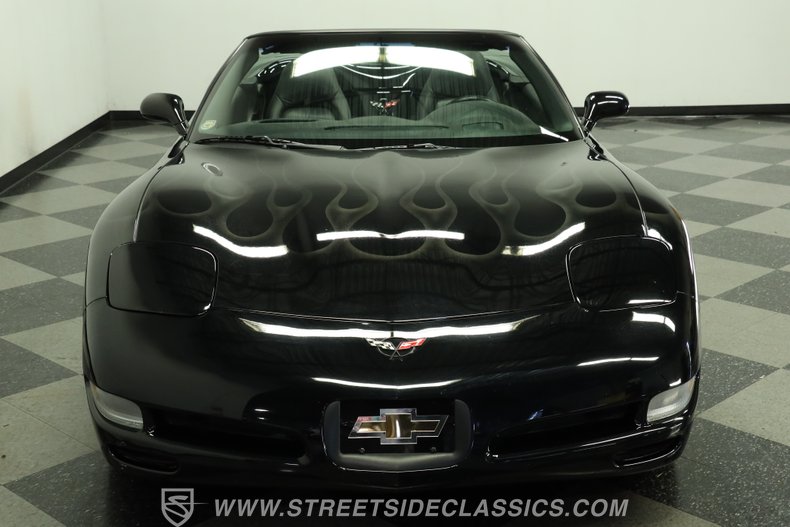 2002 Chevrolet Corvette 16
