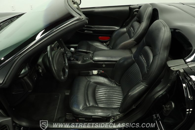 2002 Chevrolet Corvette 35