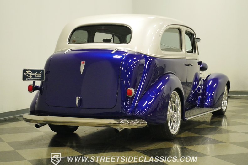 1938 Chevrolet Master Deluxe 12