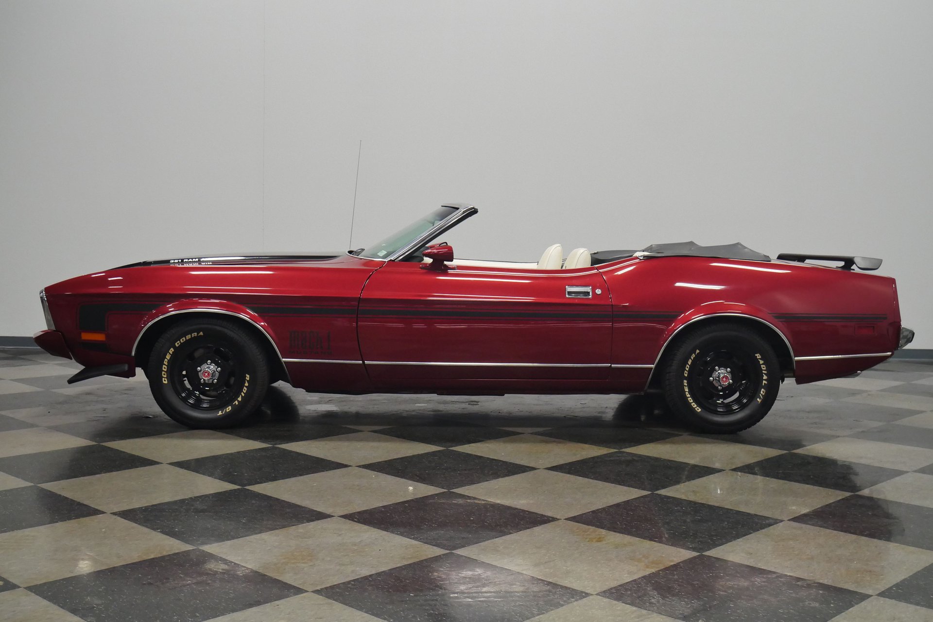 1973 ford mustang convertible mach 1 tribute