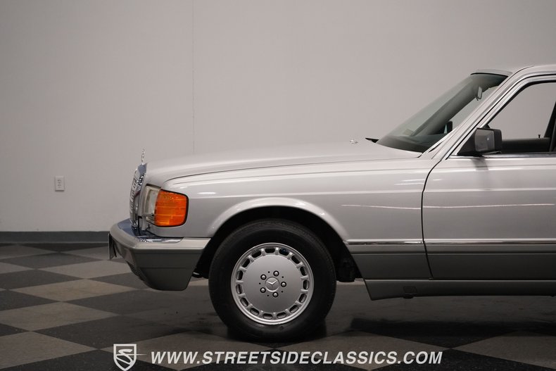 1991 Mercedes-Benz 560SEL 25