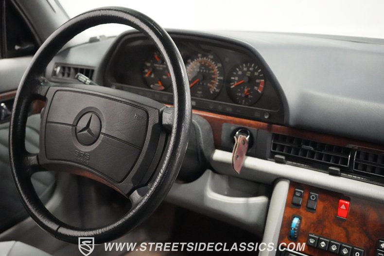 1991 Mercedes-Benz 560SEL 56