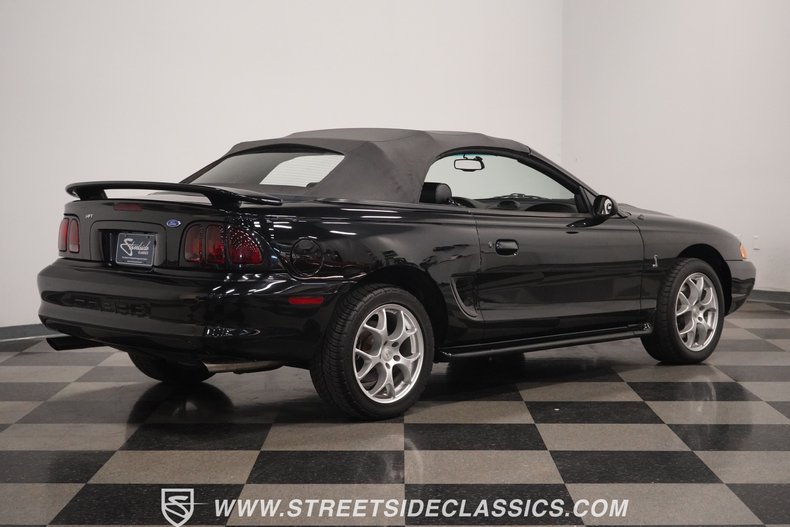 1997 Ford Mustang 15